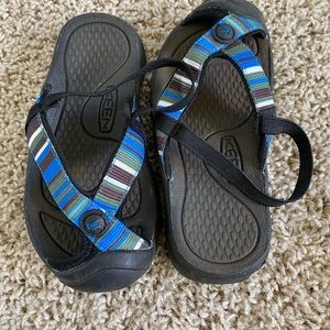 Keen Sandals for boys Size 10